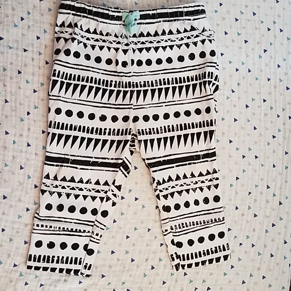 Cat & Jack Leggings (6-9M)